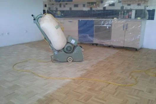 Brušenje parketa